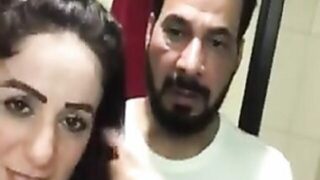 سكس لبنانيه شرموطه تتناك من بواب العماره بقوه وتصيح للنيك المصرى