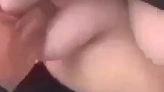 سكس مصري واد بيقفش في بزاز بنت خالته ويمصمص حلماتها بسخونه