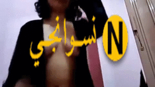 سكس مصري لمزه جمليه تعرض جسمها لحبيبها و هي بترقصله وتدلعه