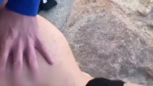 سكس مصري بنوتة عشرينية لبوه بعد جلسة مص لجارها هاجت اوي بيحط زبه جواه خرم طيزها يمسكها ويفشخ طيزها بعنف