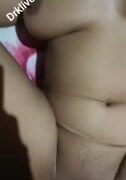 سكس مصري لشرموطه مع زبون ويقولها يا نجسه يا متناكه مين اللى فشخ كسك كده ويحط صباع رجله فى كسها وهي متكيفه علي الاخر